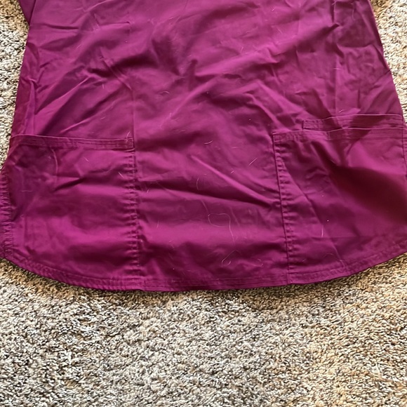 Scrub Top - Picture 3 of 4